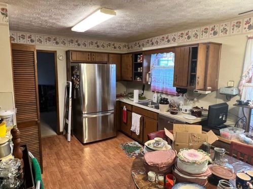 3189 Lassiter Rd, Marietta, GA 30062-5170