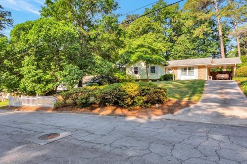 2752 Frontier Trl, Atlanta, GA 30341-5205