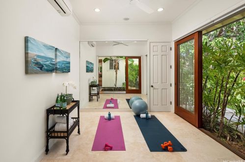 1037 Koloa St, Honolulu HI  96816-5101 exterior