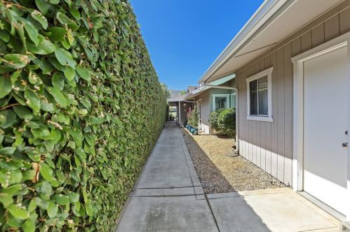 1425 La Habra Dr, San Marcos, CA 92078-4708