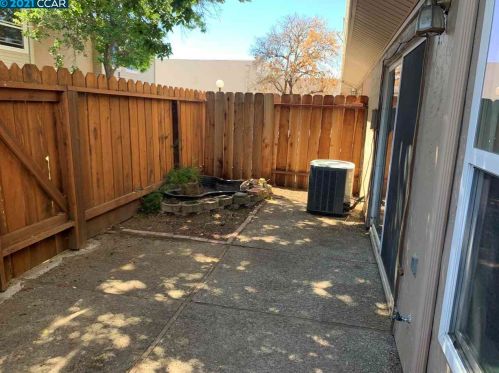 1431 Bel Air Dr, Concord CA  94521-7621 exterior