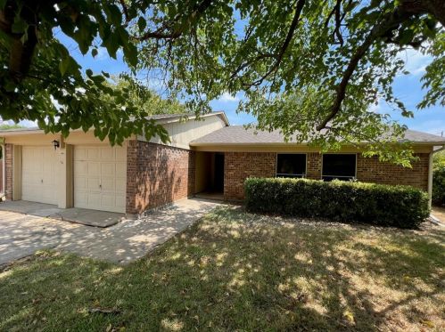 1101 Cozby St, Fort Worth TX  76126-3626 exterior