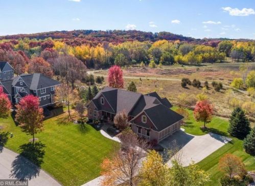 3362 Pete Miller Ln, Stillwater, MN 55082-2405