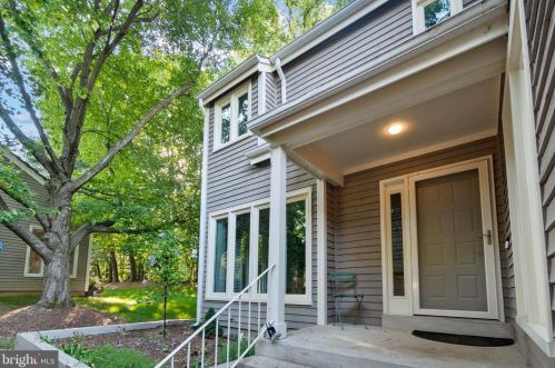 11554 Brass Lantern Ct, Herndon, VA 20194-1221
