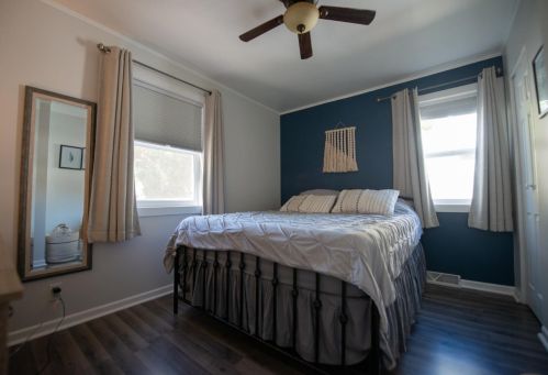 237 Cavender St, Hobart IN 46342-2920 exterior