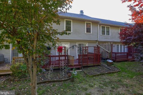 10 Townsend Ct, Lancaster PA  17603-6799 exterior