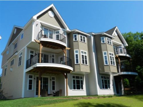 20 Prescott Ave, Laconia, NH 03246
