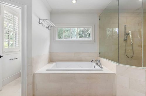 4000 Arden Way, Atlanta GA  30342-3948 exterior