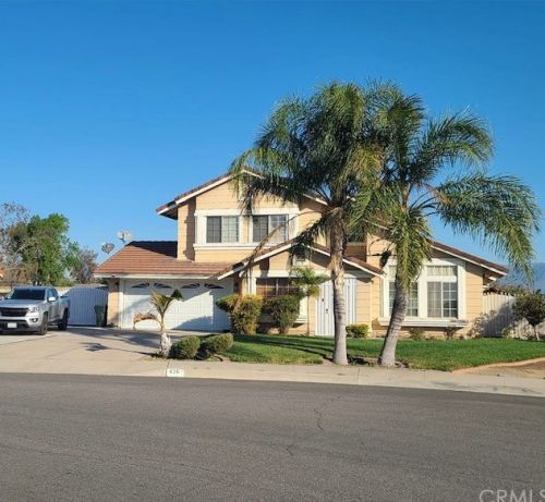 426 Hawthorne St, Rialto, CA 92376-7428
