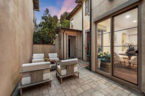 85 Sanctuary, Irvine CA  92620-3425 exterior