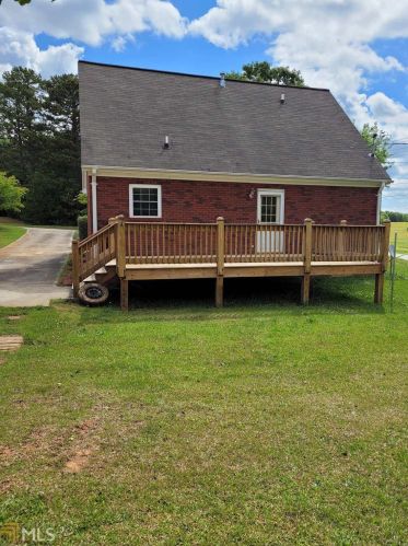 38 Apple Ridge Rd, Toccoa, GA 30577-8863