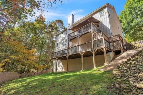 1033 Alexander Run Pass, Buford GA  30518-5560 exterior