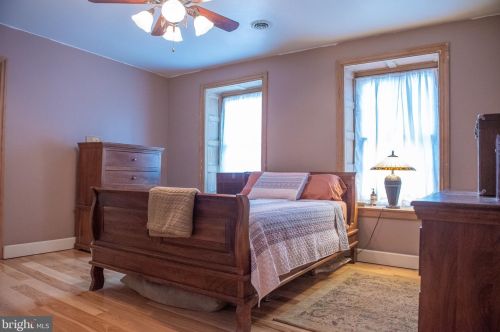 59 East St, Carlisle PA  17013-2505 exterior