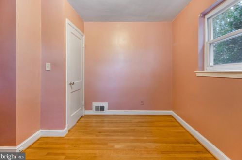 2306 Darrow St, Silver Spring MD 20902-4918 exterior