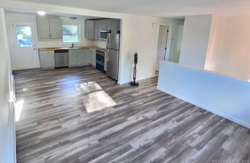 11 Heights Dr, Torrington CT  06790-4433 exterior
