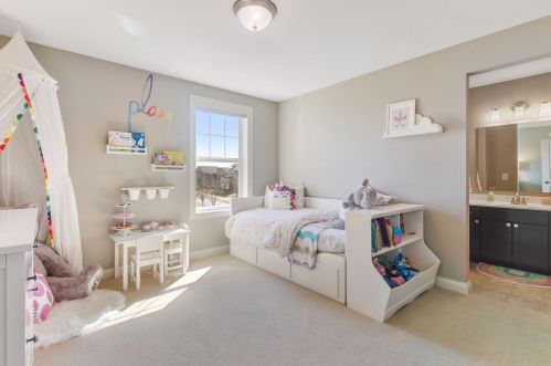 15972 Elmwood Way, Saint Paul MN  55124-4250 exterior