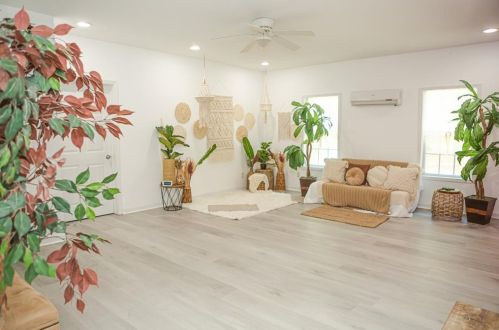 3550 Hamlin Sq, Atlanta GA  30331-7960 exterior