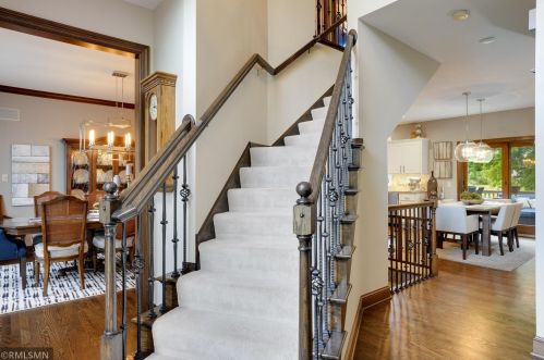 10147 Bridgewater Pkwy, Saint Paul MN  55129-8587 exterior