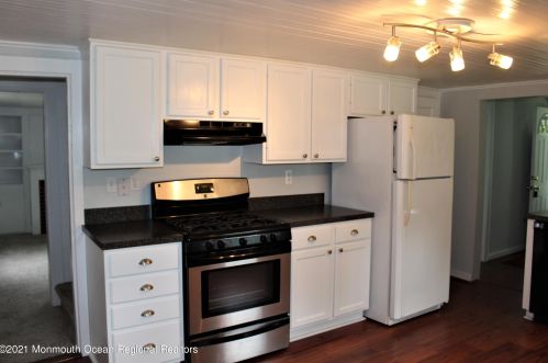 470 Ely Harmony Rd, East Freehold NJ  07728-7922 exterior