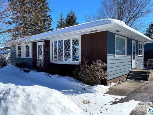 310 Marshall St, Duluth, MN 55803-1937
