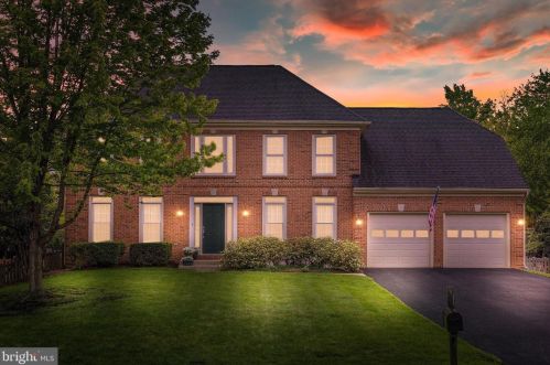 685 Old Hunt Way, Herndon, VA 20170-3159