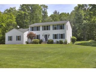 30 Hansom Dr, Merrimack, NH 03054-4585