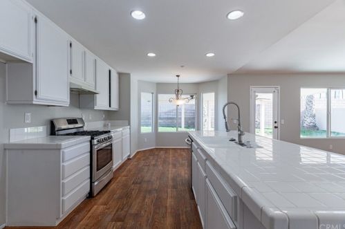 4275 Jenkins Ln, Riverside, CA 92501-1049