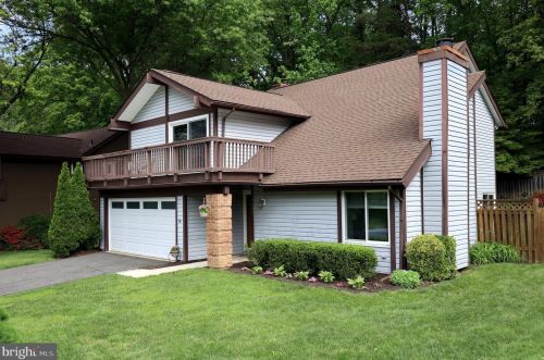 7902 Mulberry Bottom Ct, Springfield, VA 22153-2315