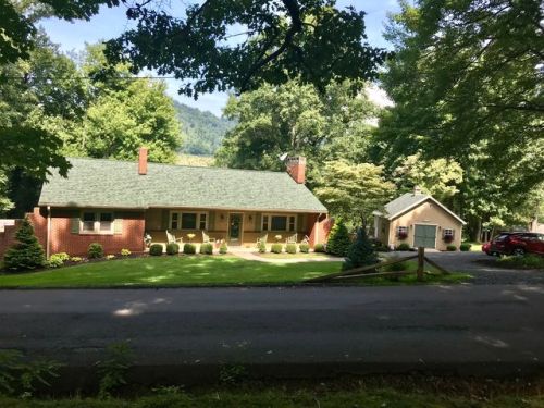 113 Hamilton Dr, Jefferson, NC 28640-9509