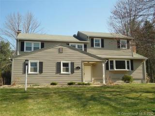 18 Munnisunk Dr, Simsbury, CT 06070-1260