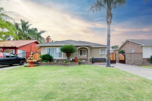 7425 Rundell St, Downey, CA 90242-2124