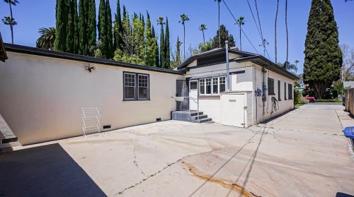 3580 Larchwood Pl, Riverside CA  92506-1236 exterior