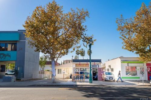 462 3rd Ave, Chula Vista CA  91910-4613 exterior