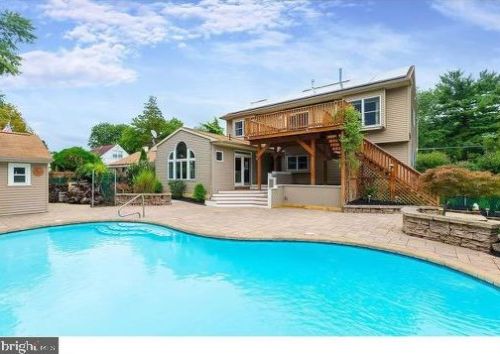 301 Dearborne Ave, Blenheim, NJ 08012-3707