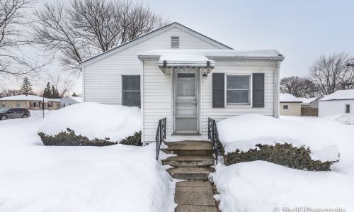 1201 Agnes Ave, Joliet, IL 60435-3915