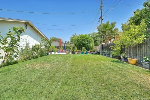 4046 Columbia Ave, Riverside CA  92501-1526 exterior