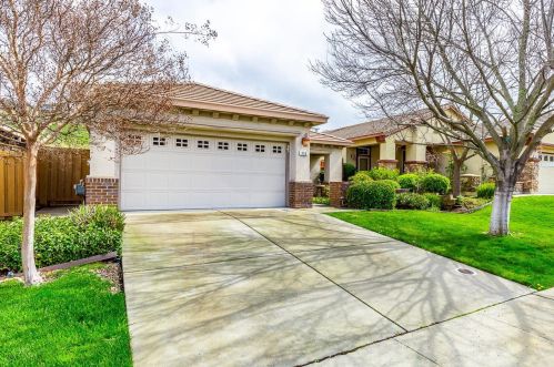 356 Lone Spur Dr, Folsom, CA 95630-6176