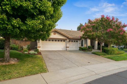 4536 Laurel Grove Cir, Folsom, CA 95762-7516