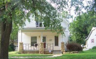 712 8th St, Newkirk, OK 74647-3007
