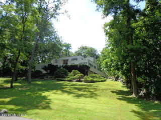 34 Duncan Dr, Greenwich, CT 06831-3644