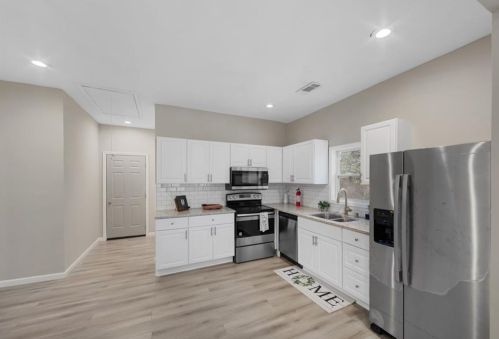 779 Elizabeth Pl, Atlanta GA  30318-4860 exterior