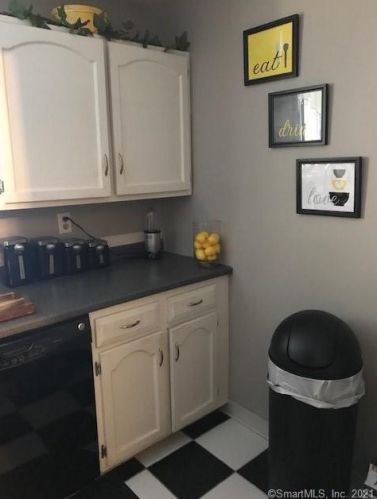 1 Amato Dr, Wapping CT  06074-3603 exterior