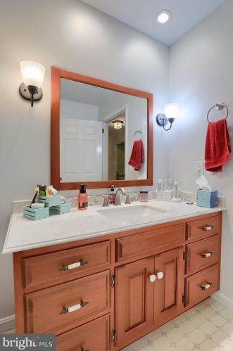 131 Bentley Ln, Lancaster PA  17603-6203 exterior