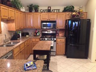 4125 Creekmeadow Dr, Carrollton TX  75010-1110 exterior