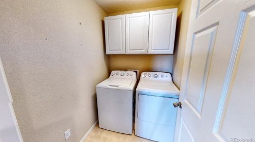 166 Kewaunee Way, Aurora CO 80016-4327 exterior