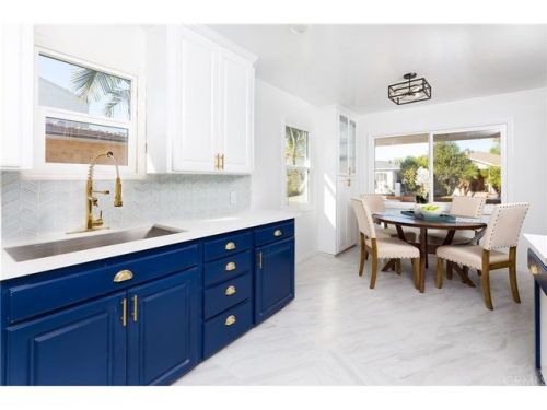 4752 134th St, Hawthorne, CA 90250-5722