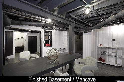 1616 Wabasso Way, Glendale CA  91208-2441 exterior