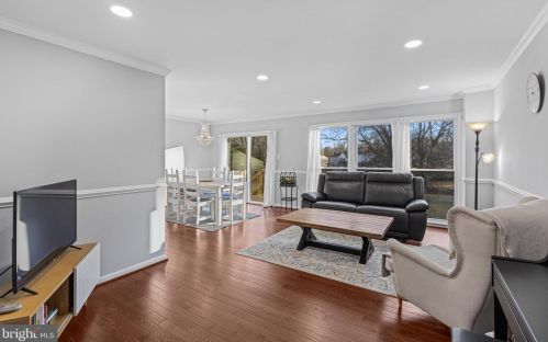 5002 Ten Mills Rd, Columbia MD  21044-1539 exterior