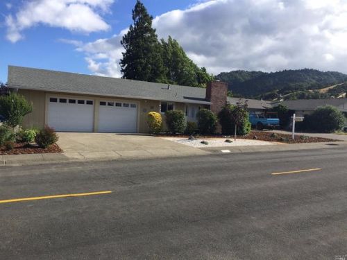 701 Malaga Dr, Ukiah, CA 95482-3247