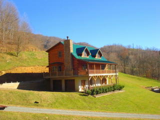 252 Yasmine Ln, Vilas, NC 28692-9569